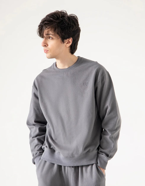 BASIC FLEECE SWEATSHIRT